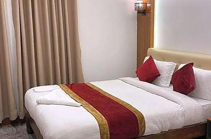 Hotel Thani Boutique 5*